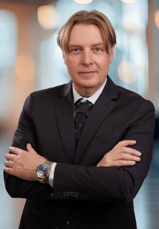 Bewerbungsfotos stuttgart-bewerbungsbilder stuttgart-business fotos stuttgart-fotostudio stuttgart- passbilder Stuttgart