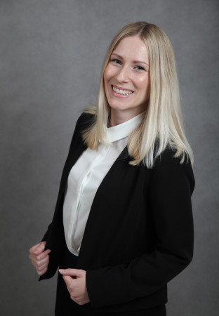 Bewerbungsbilder Stuttgart-professionelle bewerbungsfotos-Business fotoshooting stuttgart-