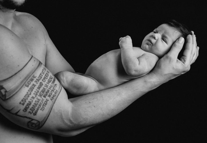 Fotostudio-Fotograf stuttgart-professionelle Fotografie-Fotoshooting-Familienfotos-Babyfotos-New Born-babybauch Shooting