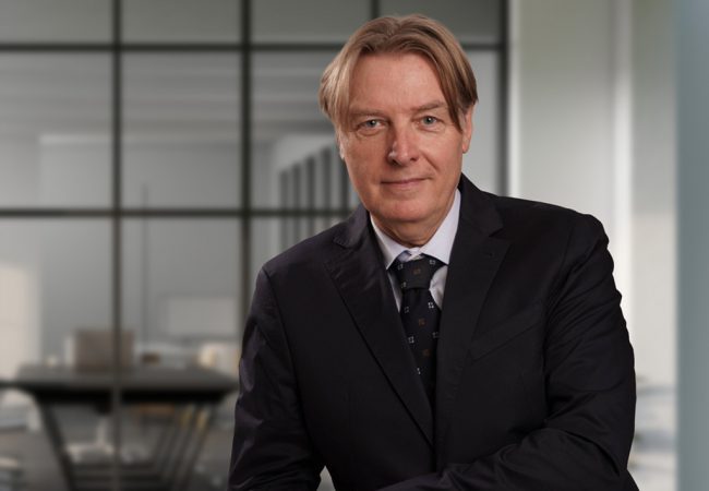 Bewerbungsfotos stuttgart-bewerbungsbilder stuttgart-business fotos stuttgart-fotostudio stuttgart- passbilder Stuttgart