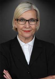 Bewerbungsbilder_Bewerbungsfotos_Bewerbungsfotos Stuttgart_Businessfotos_Businessfotos Stuttgart_Fotostudio_Passbilder_E Passbild_