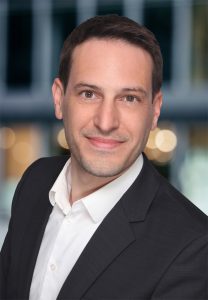 Bewerbungsbilder_Bewerbungsfotos_Bewerbungsfotos Stuttgart_Businessfotos_Businessfotos Stuttgart_Fotostudio_Passbilder_E Passbild_