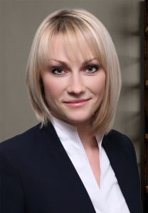 Bewerbungsbilder_Bewerbungsfotos_Bewerbungsfotos Stuttgart_Businessfotos_Businessfotos Stuttgart_Fotostudio_Passbilder_E Passbild_