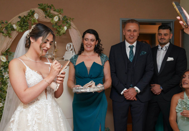 Hochzeitsfotograf_Hochzeitsfotografie_Paarshooting_Professioneller Hochzeitsfotograf Stuttgart_professioneller Hochzeitsfotograf für moderne Hochzeitsfotos_Hochzeitsfotograf_Hochzeitsfotograf stuttgart-Hochzeitsreportage Stuttgart_Hochzeitsfotografie_profesionelle hochzeitsbilder_Fotostudio_destination wedding_wedding photographer