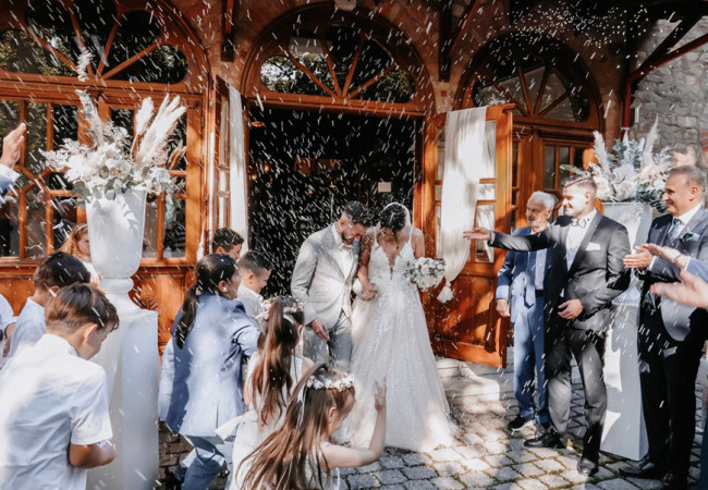 Hochzeitsfotograf_Hochzeitsfotografie_Paarshooting_Professioneller Hochzeitsfotograf Stuttgart_professioneller Hochzeitsfotograf für moderne Hochzeitsfotos_Hochzeitsfotograf_Hochzeitsfotograf stuttgart-Hochzeitsreportage Stuttgart_Hochzeitsfotografie_profesionelle hochzeitsbilder_Fotostudio_destination wedding_wedding photographer