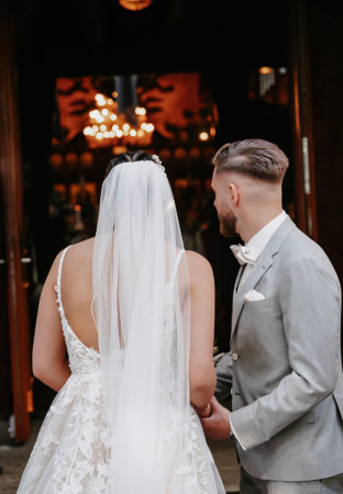 Hochzeitsfotograf_Hochzeitsfotografie_Paarshooting_Professioneller Hochzeitsfotograf Stuttgart_professioneller Hochzeitsfotograf für moderne Hochzeitsfotos_Hochzeitsfotograf_Hochzeitsfotograf stuttgart-Hochzeitsreportage Stuttgart_Hochzeitsfotografie_profesionelle hochzeitsbilder_Fotostudio_destination wedding_wedding photographer