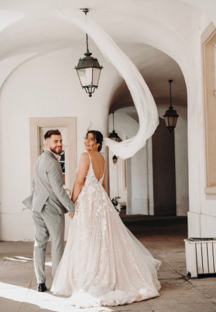 Hochzeitsfotograf_Hochzeitsfotografie_Paarshooting_Professioneller Hochzeitsfotograf Stuttgart_professioneller Hochzeitsfotograf für moderne Hochzeitsfotos_Hochzeitsfotograf_Hochzeitsfotograf stuttgart-Hochzeitsreportage Stuttgart_Hochzeitsfotografie_profesionelle hochzeitsbilder_Fotostudio_destination wedding_wedding photographer