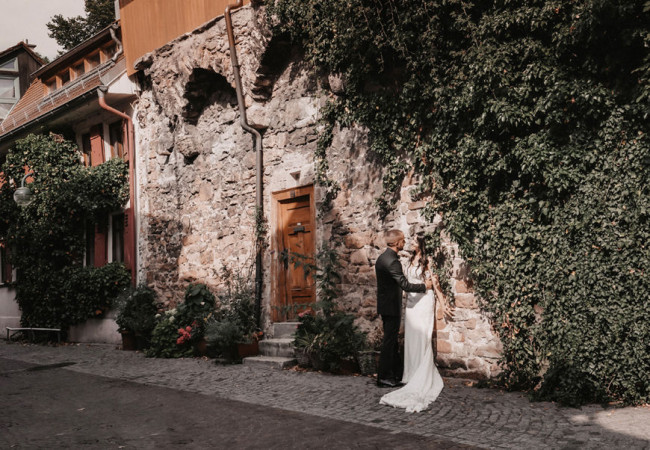 Hochzeitsfotograf_Hochzeitsfotografie_Paarshooting_Professioneller Hochzeitsfotograf Stuttgart_professioneller Hochzeitsfotograf für moderne Hochzeitsfotos_Hochzeitsfotograf_Hochzeitsfotograf stuttgart_Hochzeitsreportage Stuttgart_Hochzeitsfotografie_profesionelle hochzeitsbilder_Fotostudio_destination wedding_wedding photographer