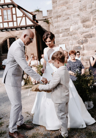 professioneller Hochzeitsfotograf für moderne Hochzeitsfotos_Hochzeitsfotograf Stuttgart_Hochzeitsfotografie_profesionelle hochzeitsbilder_Hochzeitsreportage_Fotostudio_destination wedding_wedding photographer