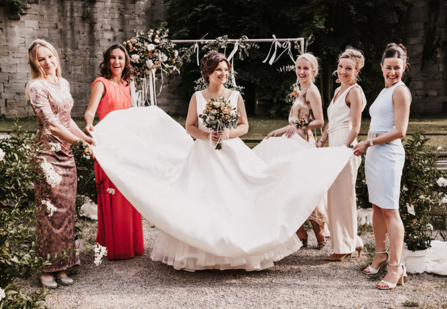 professioneller Hochzeitsfotograf für moderne Hochzeitsfotos_Hochzeitsfotograf Stuttgart_Hochzeitsfotografie_profesionelle hochzeitsbilder_Hochzeitsreportage_Fotosstudio_Hochzeitsfotos