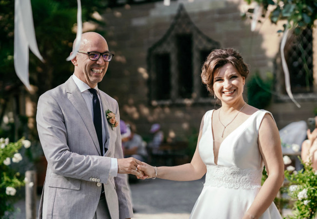 professioneller Hochzeitsfotograf für moderne Hochzeitsfotos_Hochzeitsfotograf Stuttgart_Hochzeitsfotografie_profesionelle hochzeitsbilder_Hochzeitsreportage_Fotostudio_destination wedding_wedding photographer