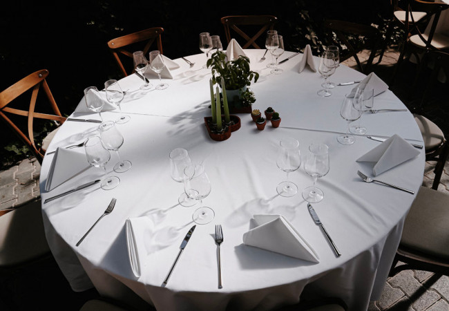 professioneller Hochzeitsfotograf für moderne Hochzeitsfotos_Hochzeitsfotograf Stuttgart_Hochzeitsfotografie_profesionelle hochzeitsbilder_Hochzeitsreportage_Fotosstudio_Hochzeitsfot