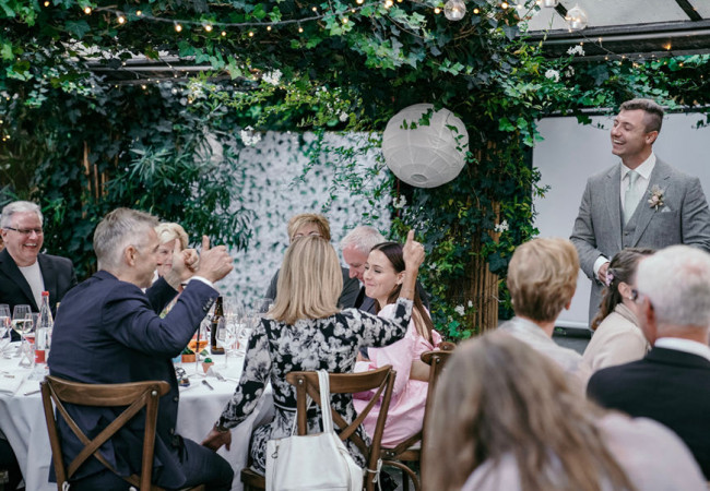 professioneller Hochzeitsfotograf für moderne Hochzeitsfotos_Hochzeitsfotograf Stuttgart_Hochzeitsfotografie_profesionelle hochzeitsbilder_Hochzeitsreportage_Fotostudio_destination wedding_wedding photographer