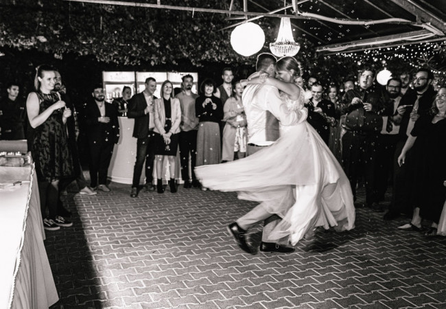 professioneller Hochzeitsfotograf für moderne Hochzeitsfotos_Hochzeitsfotograf Stuttgart_Hochzeitsfotografie_profesionelle hochzeitsbilder_Hochzeitsreportage_Fotostudio_destination wedding_wedding photographer