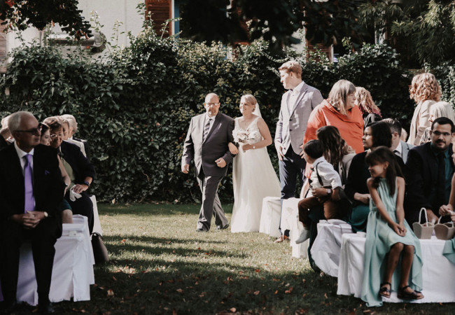 professioneller Hochzeitsfotograf für moderne Hochzeitsfotos_Hochzeitsfotograf Stuttgart_Hochzeitsfotografie_profesionelle hochzeitsbilder_Hochzeitsreportage_Fotostudio_destination wedding_wedding photographer