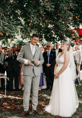 professioneller Hochzeitsfotograf für moderne Hochzeitsfotos_Hochzeitsfotograf Stuttgart_Hochzeitsfotografie_profesionelle hochzeitsbilder_Hochzeitsreportage_Fotosstudio_Hochzeitsfotos