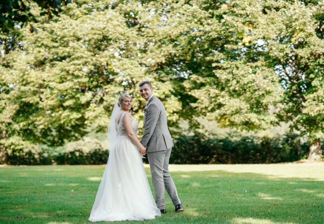 professioneller Hochzeitsfotograf für moderne Hochzeitsfotos_Hochzeitsfotograf_hochzeitsfotos Stuttgart_Hochzeitsfotografie_profesionelle hochzeitsbilder_Hochzeitsreportage_Fotostudio