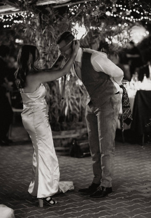 professioneller Hochzeitsfotograf für moderne Hochzeitsfotos_Hochzeitsfotograf Stuttgart_Hochzeitsfotografie_profesionelle hochzeitsbilder_Hochzeitsreportage_Fotostudio