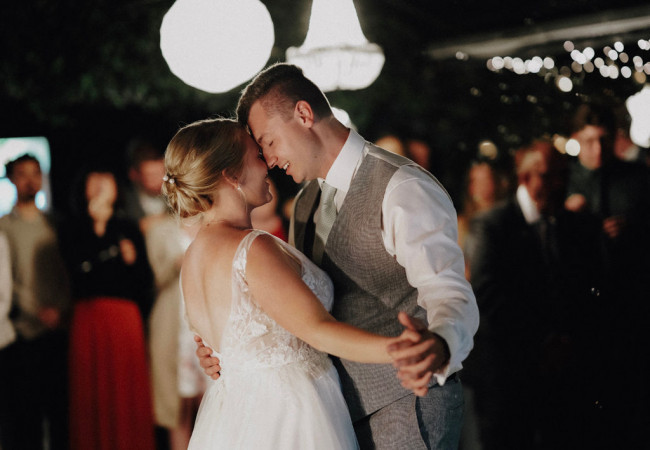 professioneller Hochzeitsfotograf für moderne Hochzeitsfotos_Hochzeitsfotograf Stuttgart_Hochzeitsfotografie_profesionelle hochzeitsbilder_Hochzeitsreportage_Fotostudio_destination wedding_wedding photographer