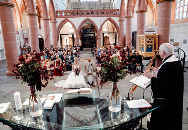 Hochzeitsfotograf_Hochzeitsfotografie_Paarshooting_Professioneller Hochzeitsfotograf Stuttgart_professioneller Hochzeitsfotograf für moderne Hochzeitsfotos_Hochzeitsfotograf_Hochzeitsfotograf stuttgart-Hochzeitsreportage Stuttgart_Hochzeitsfotografie_profesionelle hochzeitsbilder_Fotostudio_destination wedding_wedding photographer