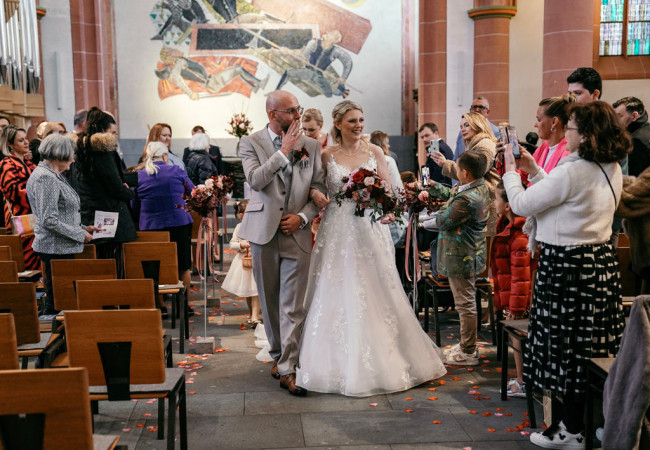 Hochzeitsfotograf_Hochzeitsfotografie_Paarshooting_Professioneller Hochzeitsfotograf Stuttgart_professioneller Hochzeitsfotograf für moderne Hochzeitsfotos_Hochzeitsfotograf_Hochzeitsfotograf stuttgart-Hochzeitsreportage Stuttgart_Hochzeitsfotografie_profesionelle hochzeitsbilder_Fotostudio_destination wedding_wedding photographer