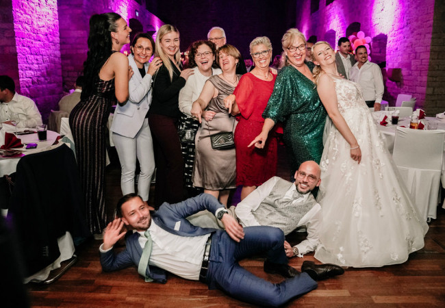 professioneller Hochzeitsfotograf für moderne Hochzeitsfotos_Hochzeitsfotograf Stuttgart_Hochzeitsfotografie_profesionelle hochzeitsbilder_Hochzeitsreportage_Fotosstudio_Hochzeitsfotos