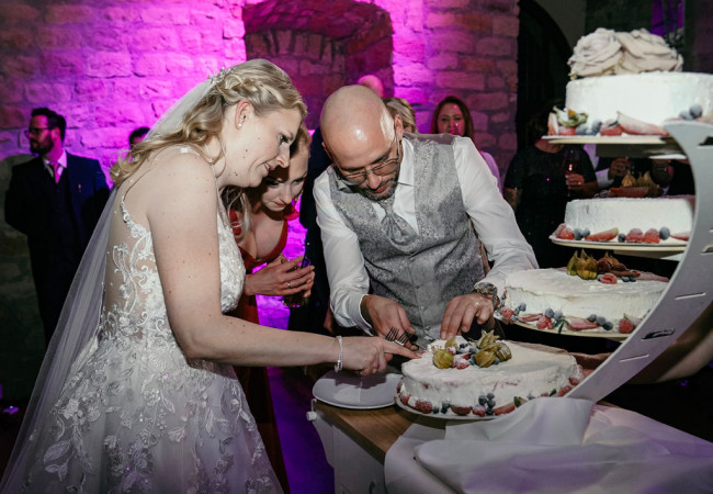 professioneller Hochzeitsfotograf für moderne Hochzeitsfotos_Hochzeitsfotograf Stuttgart_Hochzeitsfotografie_profesionelle hochzeitsbilder_Hochzeitsreportage_Fotosstudio_Hochzeitsfotos