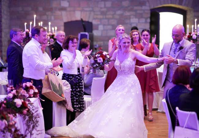 professioneller Hochzeitsfotograf für moderne Hochzeitsfotos_Hochzeitsfotograf Stuttgart_Hochzeitsfotografie_profesionelle hochzeitsbilder_Hochzeitsreportage_Fotostudio_destination wedding_wedding photographer