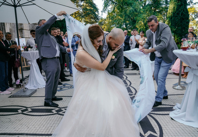 professioneller Hochzeitsfotograf für moderne Hochzeitsfotos_Hochzeitsfotograf Stuttgart_Hochzeitsfotografie_profesionelle hochzeitsbilder_Hochzeitsreportage_Fotosstudio