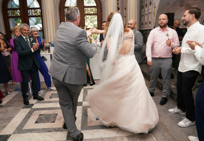 professioneller Hochzeitsfotograf für moderne Hochzeitsfotos_Hochzeitsfotograf Stuttgart_Hochzeitsfotografie_profesionelle hochzeitsbilder_Hochzeitsreportage_Fotostudio_destination wedding_wedding photographer