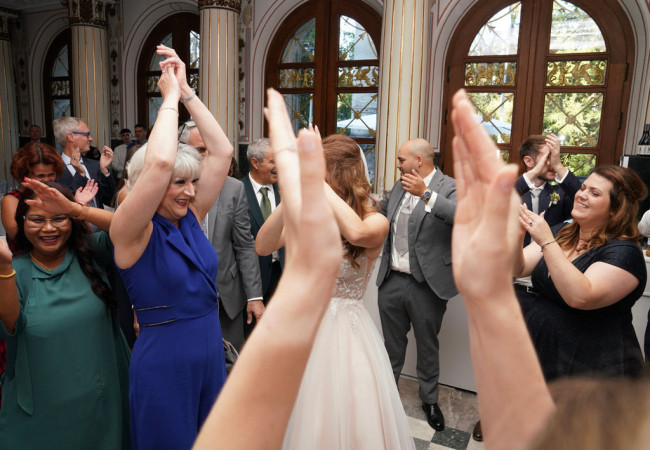 professioneller Hochzeitsfotograf für moderne Hochzeitsfotos_Hochzeitsfotograf Stuttgart_Hochzeitsfotografie_profesionelle hochzeitsbilder_Hochzeitsreportage_Fotostudio_destination wedding_wedding photographer