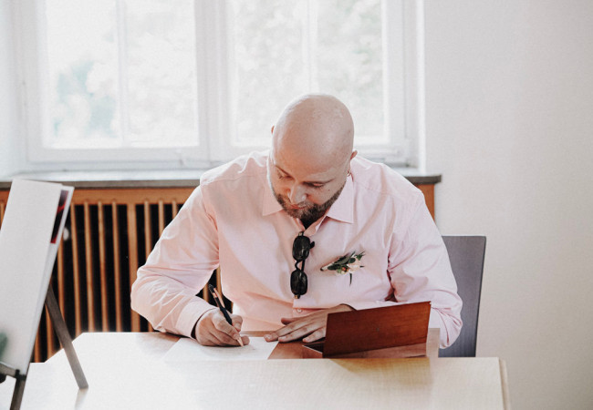 professioneller Hochzeitsfotograf für moderne Hochzeitsfotos_Hochzeitsfotograf Stuttgart_Hochzeitsfotografie_profesionelle hochzeitsbilder_Hochzeitsreportage_Fotostudio_destination wedding_wedding photographer