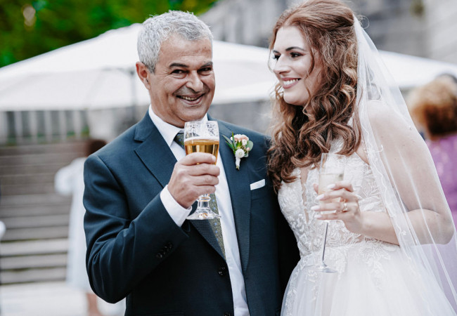 professioneller Hochzeitsfotograf für moderne Hochzeitsfotos_Hochzeitsfotograf Stuttgart_Hochzeitsfotografie_profesionelle hochzeitsbilder_Hochzeitsreportage_Fotostudio_destination wedding_wedding photographer