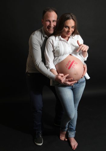 Fotostudio Stuttgart-Fotostudio Familie-Familienfotos Studio- Professionelle Familienfotografie- Newborn Shooting-Babybauch Shooting-Schwangerschafts fotos-Babyshooting