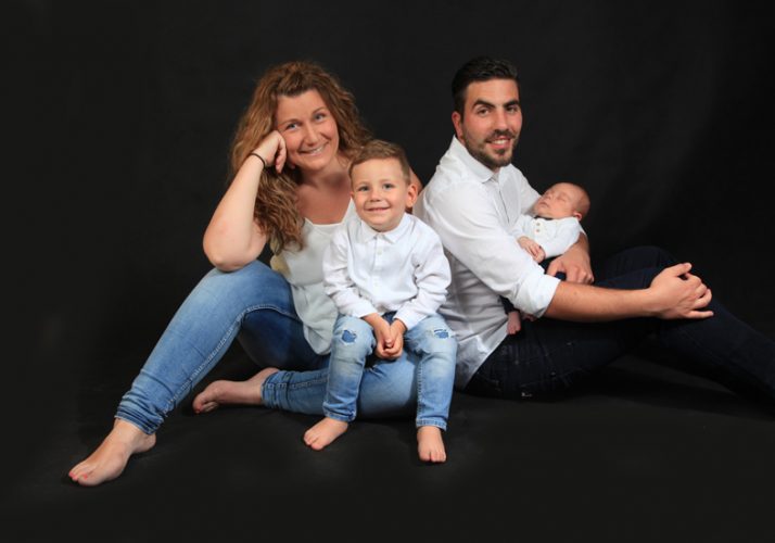 Fotostudio Stuttgart-Fotostudio Familie-Familienfotos Studio- Professionelle Familienfotografie- Newborn Shooting-Babybauch Shooting-Schwangerschafts fotos-Babyshooting