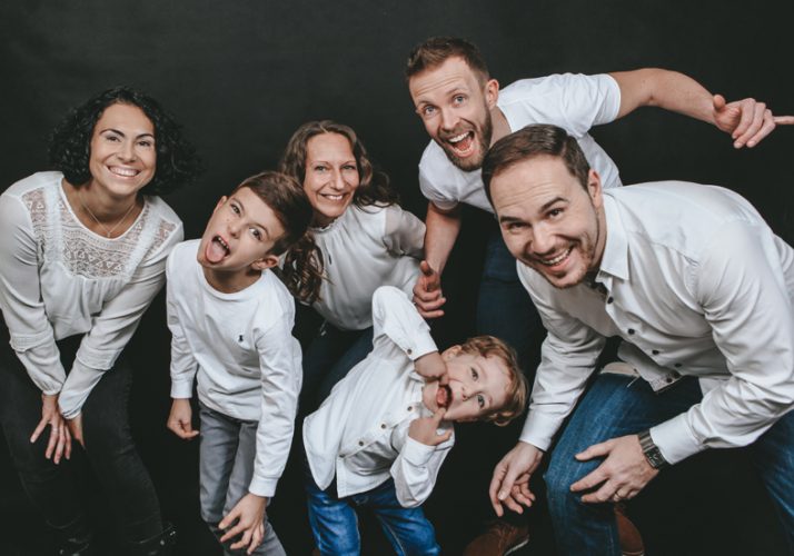 Fotostudio Stuttgart-Fotostudio Familie-Familienfotos Studio- Professionelle Familienfotografie- Newborn Shooting-Babybauch Shooting-Schwangerschafts fotos-Babyshooting