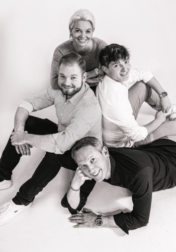 Fotostudio Stuttgart-Fotostudio Familie-Familienfotos Studio- Professionelle Familienfotografie- Newborn Shooting-Babybauch Shooting-Schwangerschafts fotos-Babyshooting