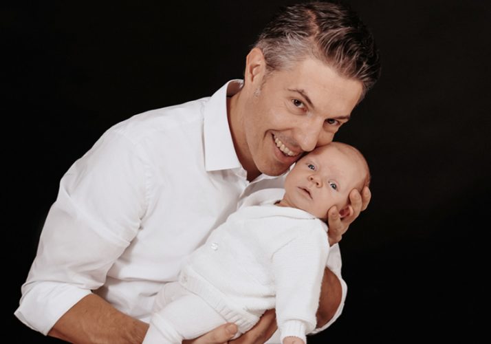 Fotostudio Stuttgart-Fotostudio Familie-Familienfotos Studio- Professionelle Familienfotografie- Newborn Shooting-Babybauch Shooting-Schwangerschafts fotos-Babyshooting