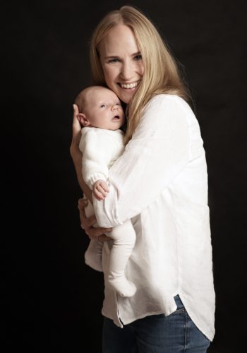 Familienbilder_stuttgart_fotoshooting_fotostudio Stuttgart_familienbilder stuttgart_familienbilder fotograf_familienbilder studio_babybauch fotografie_babyfotos studio_babybilder_Bewerbungsfotos stuttgart_bewerbungsbilder stuttgart_passbilder stuttgart_ Businessfotos_new born fotoshooting