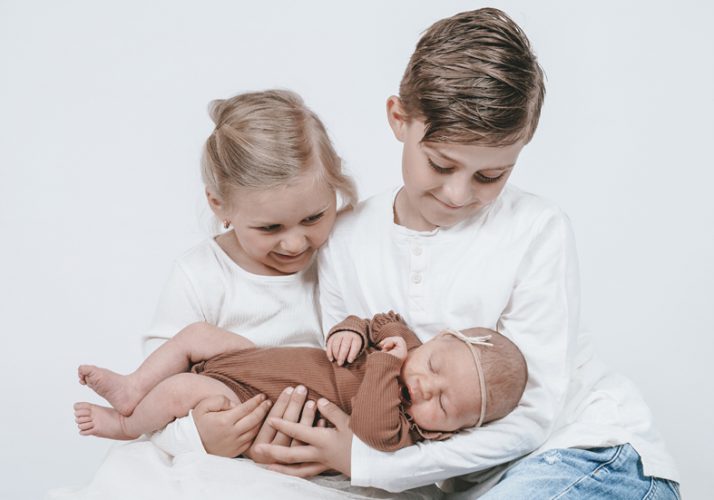 Fotostudio Stuttgart-Fotostudio Familie-Familienfotos Studio- Professionelle Familienfotografie- Newborn Shooting-Babybauch Shooting-Schwangerschafts fotos-Babyshooting