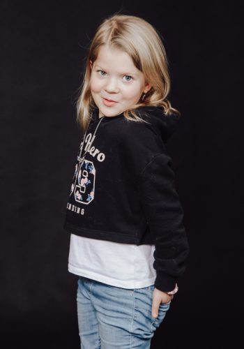 Fotostudio Stuttgart-Fotostudio Familie-Familienfotos Studio- Professionelle Familienfotografie- Newborn Shooting-Babybauch Shooting-Schwangerschafts fotos-Babyshooting